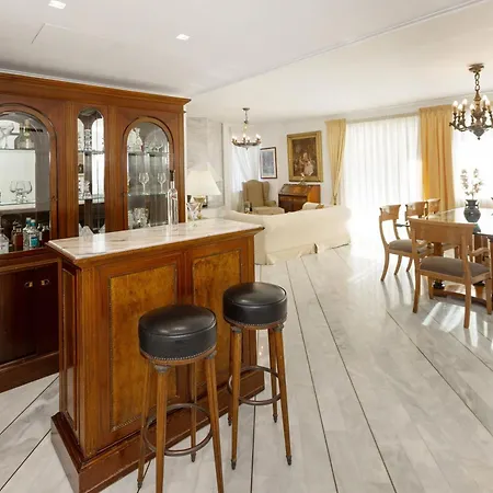 Sea View Elegant Apartment Athens